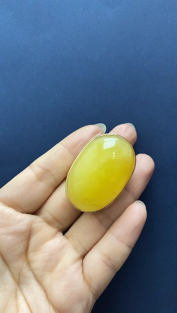 裸石琥珀未镶嵌戒指