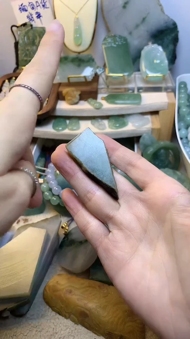 未镶嵌挂件翡翠刀**生 缅甸A货翡翠，没有运费险