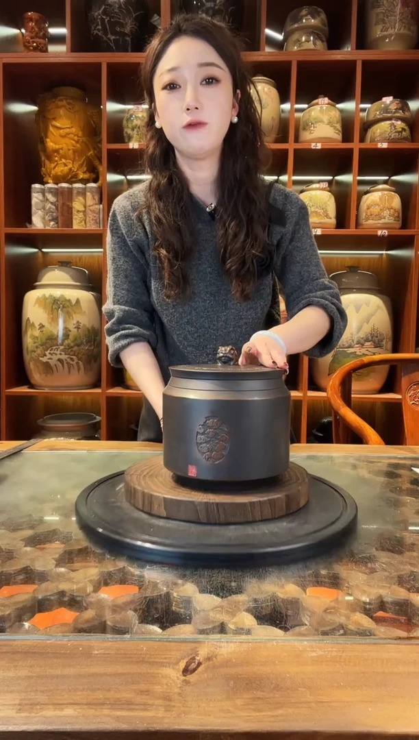 罐云南建水紫陶茶罐