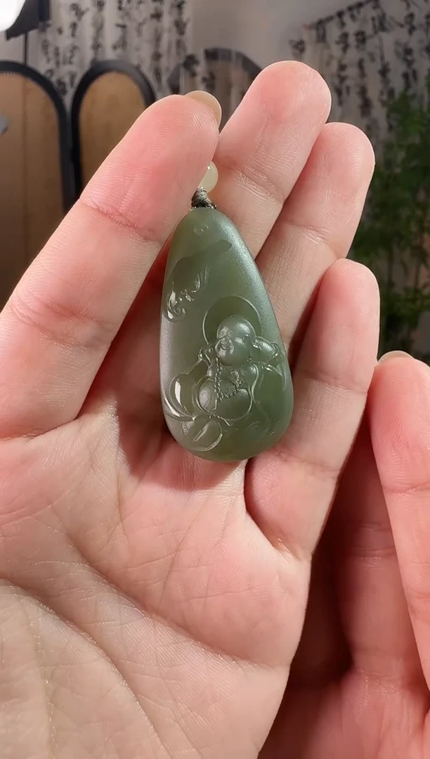 颈饰未镶嵌和田玉逍遥佛牌