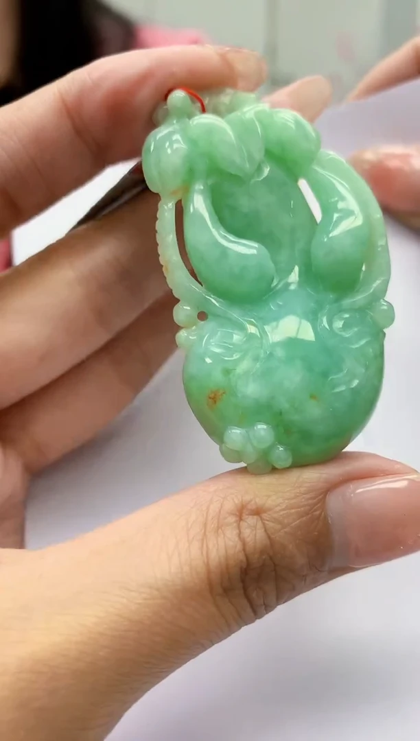 【闪购商品】定制翡翠未镶嵌4852MM-毛货挂件156