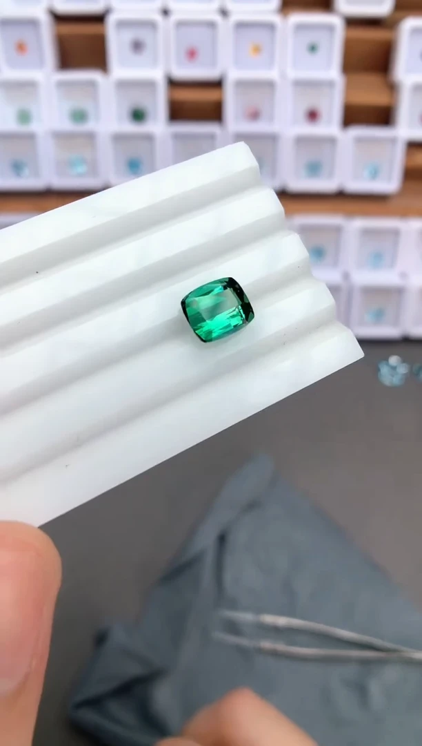 未镶嵌裸石定制碧玺2.19ct 10098