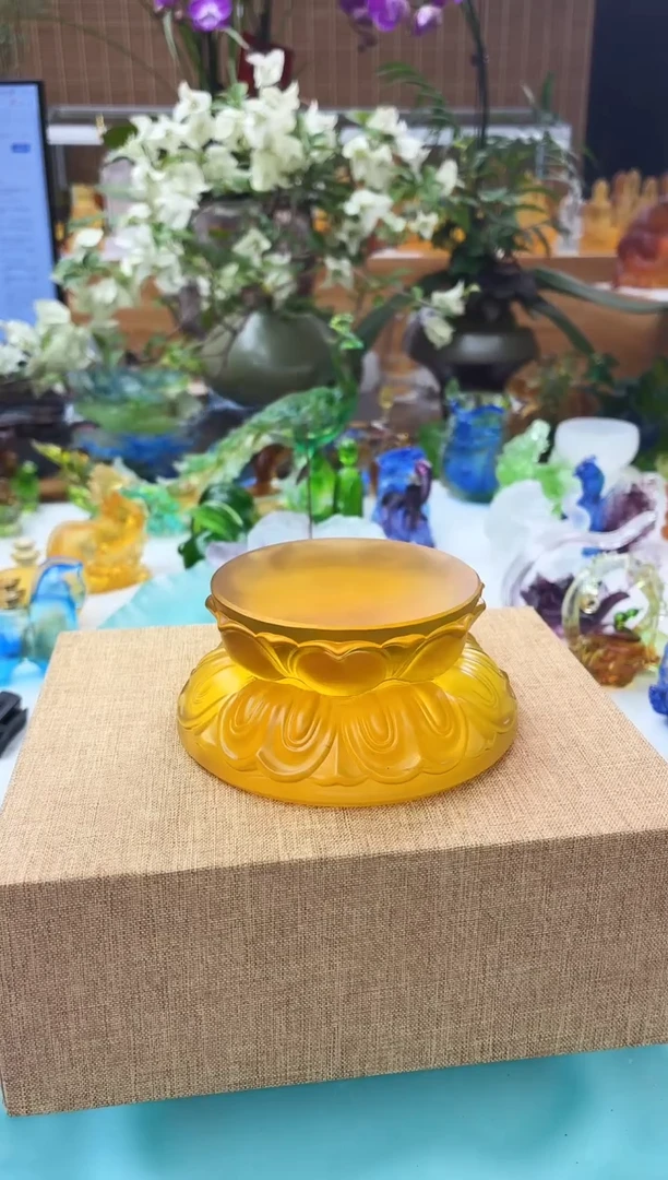 手工艺品琉璃双层莲花底座10*7.5*4公分琥珀色