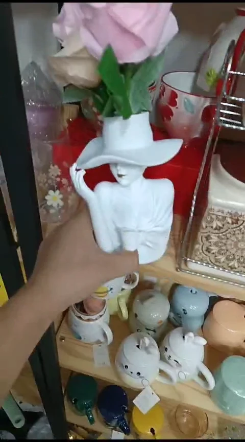 瓷女神树脂花瓶摆件