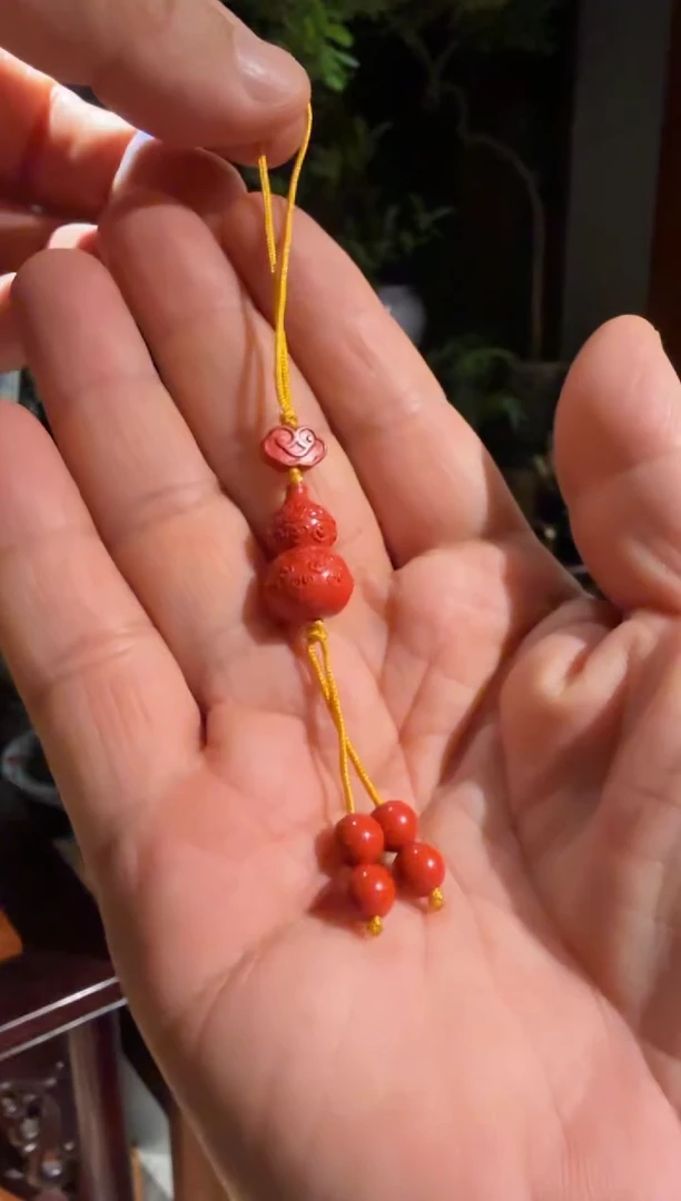 1朱砂葫芦收手机挂饰