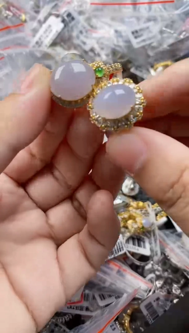 翡翠戒指银S925镶嵌6666      3