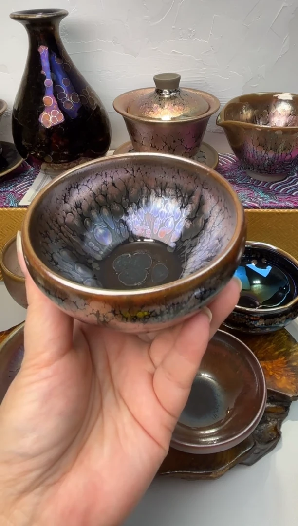 茶盏春申阁福利1只孔雀无足钵