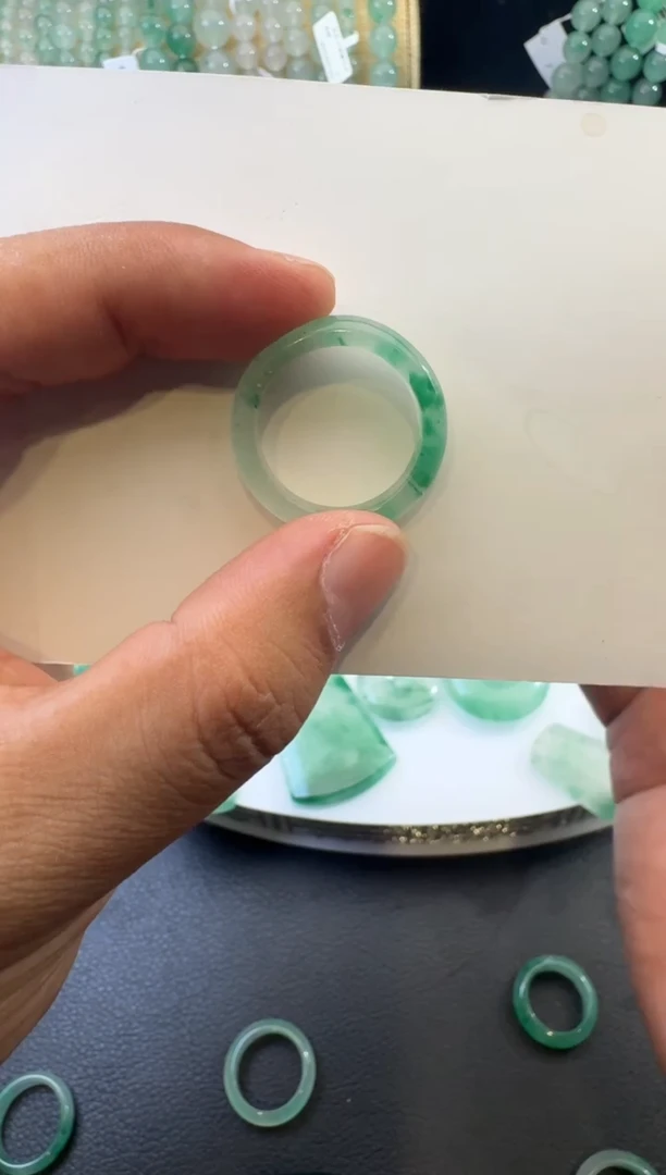 石英质玉未镶嵌戒指111