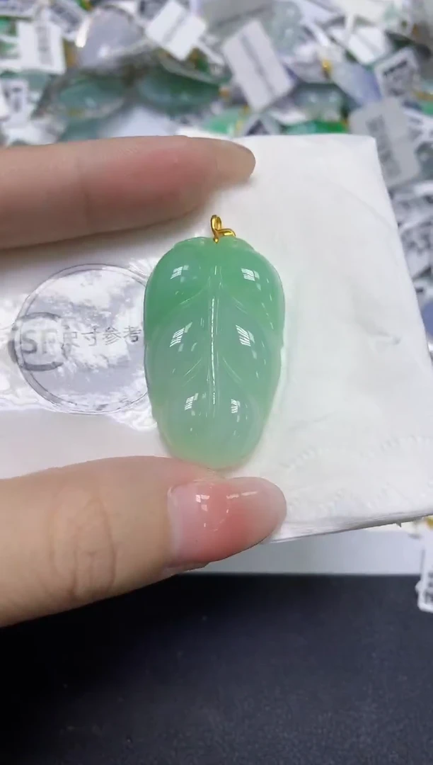 颈饰18K金镶嵌翡翠天然缅甸翡翠A货百元以上9元证书费自理