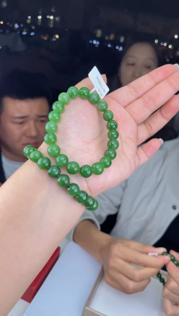 【闪购商品】定制和田玉天然和田玉多样性发其一