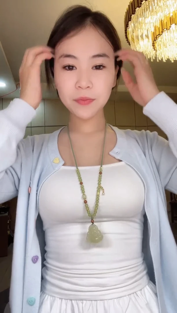 吊坠(赠链)未镶嵌石英质玉天然晴水大肚弥勒佛吊坠（重工35尺寸