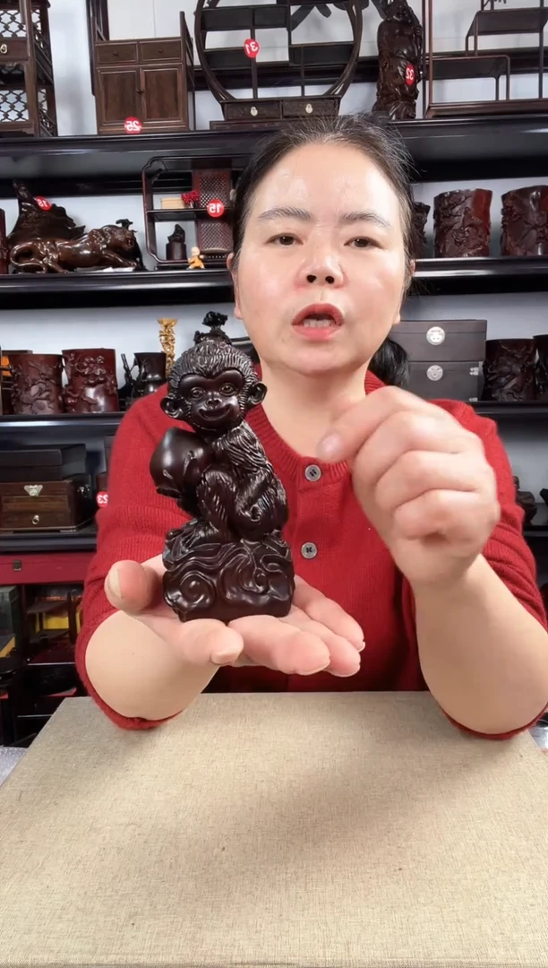 木桃猴老李红木工艺品