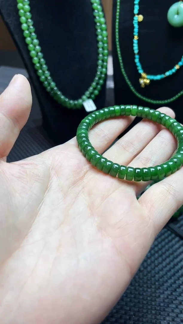 颈饰未镶嵌和田玉和田玉碧玉药片手串