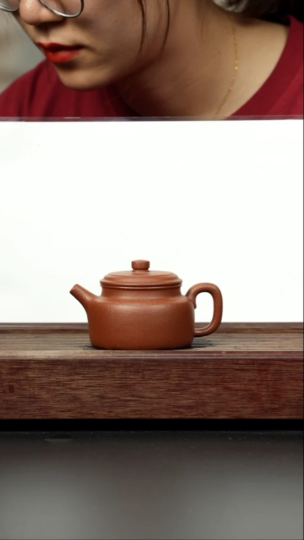 紫砂茶壶红降坡德钟