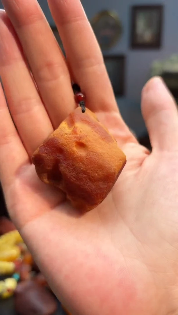 琥珀颈饰未镶嵌吊坠