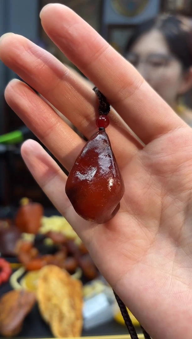 琥珀颈饰未镶嵌吊坠