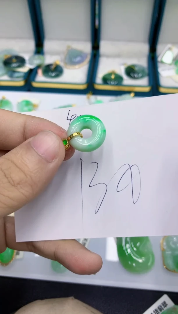 颈饰未镶嵌翡翠1111111