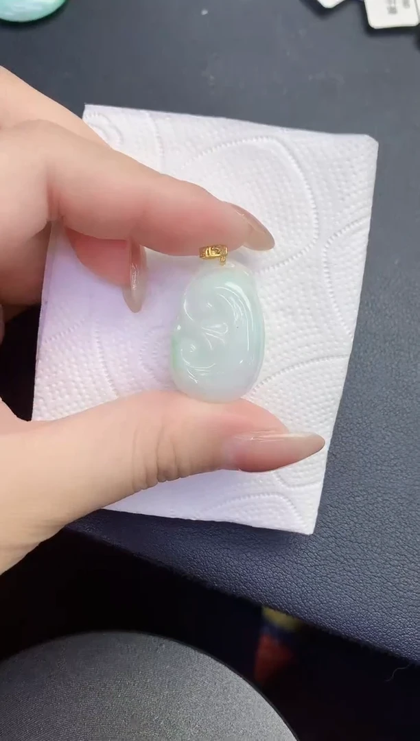 颈饰未镶嵌翡翠缅甸天然翡翠A货