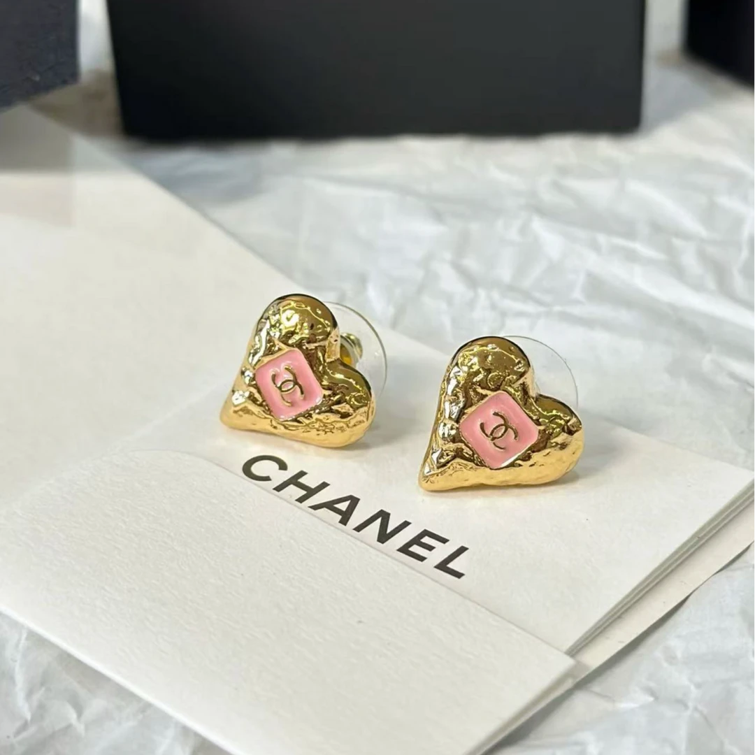 未使用 Chanel/香奈儿 耳钉气质时尚百搭爱心精致设计师甜美