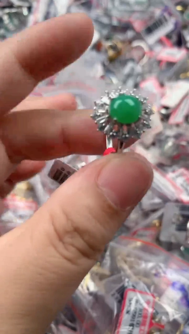 银S925镶嵌戒指翡翠333    5