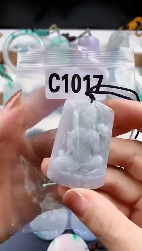 颈饰未镶嵌翡翠天然翡翠吊坠挂件