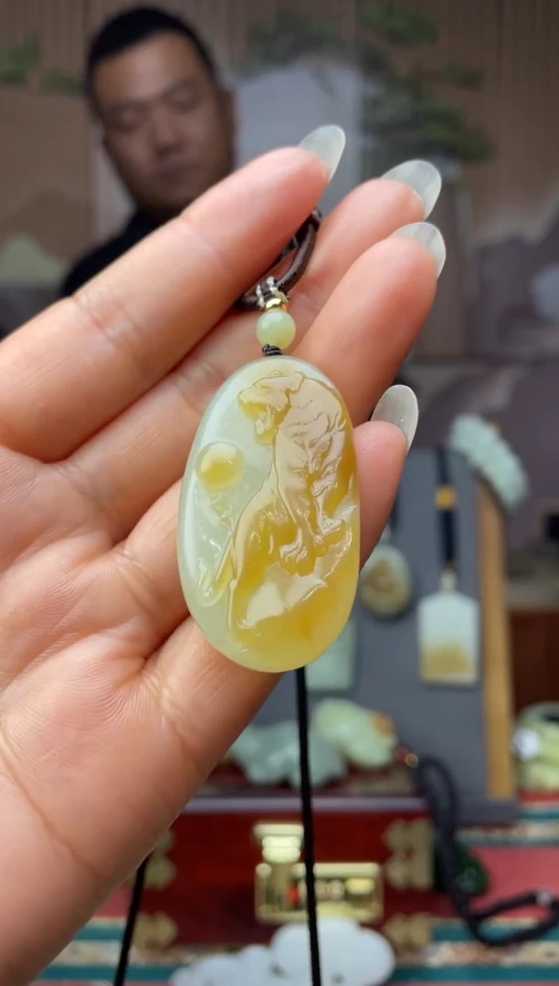 颈饰未镶嵌和田玉拍一发一