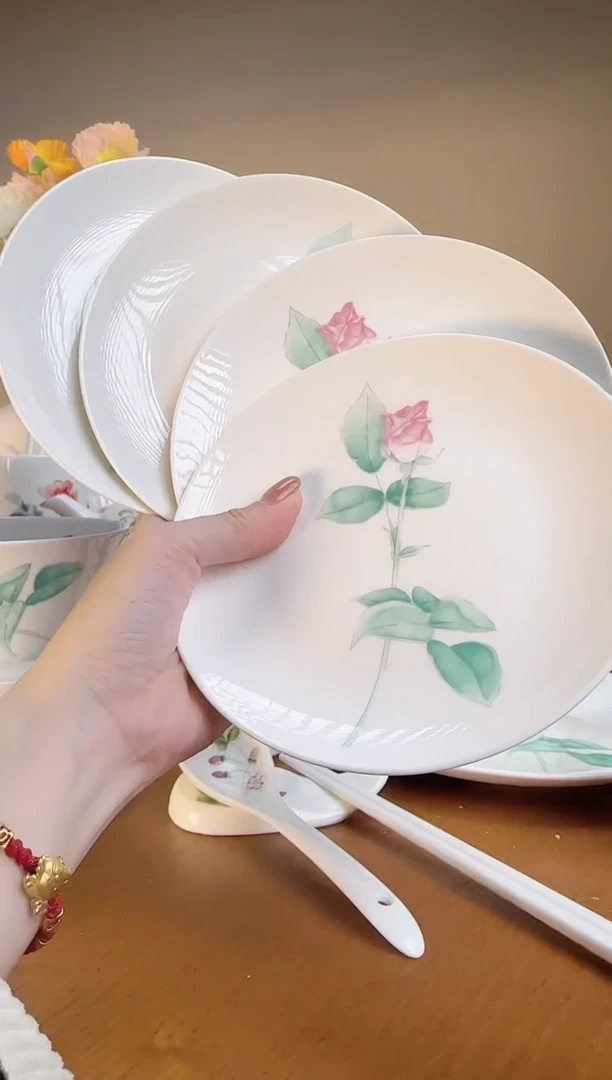 【闪购商品】玫瑰高骨瓷6寸浅盘4个