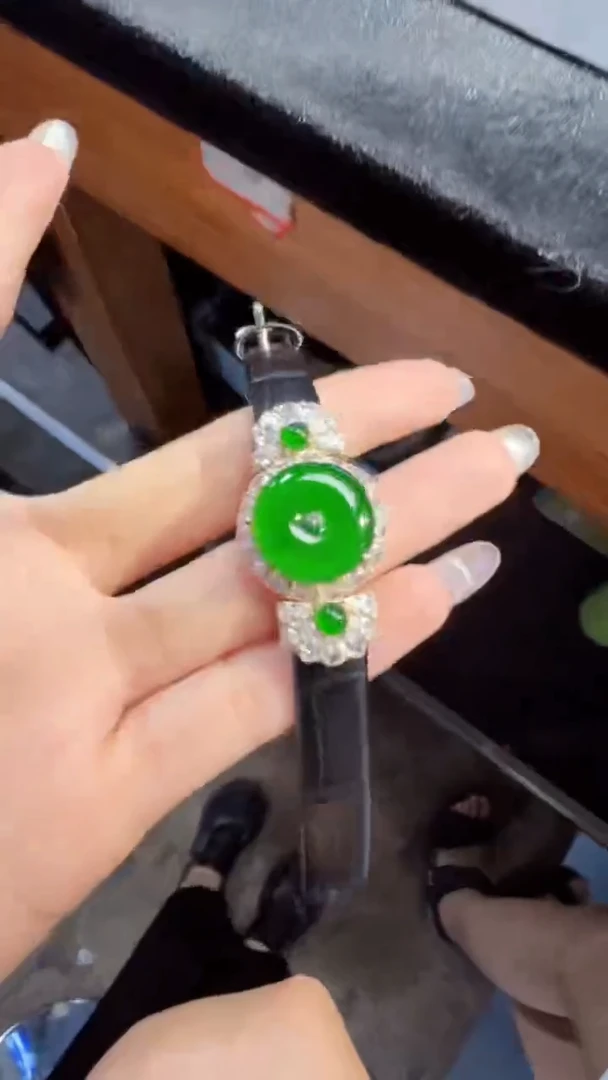 定制翡翠未镶嵌多样性发货手牌1