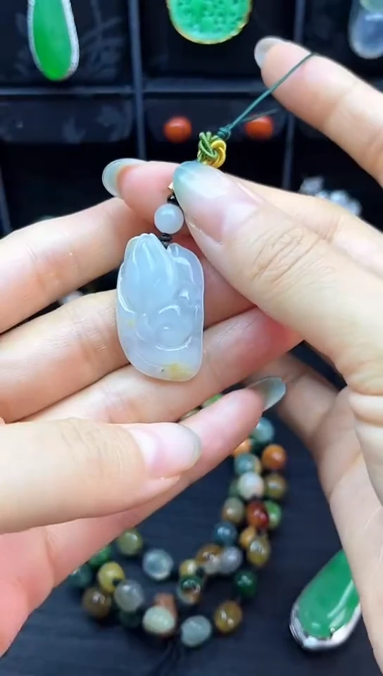 未镶嵌挂件翡翠挂件