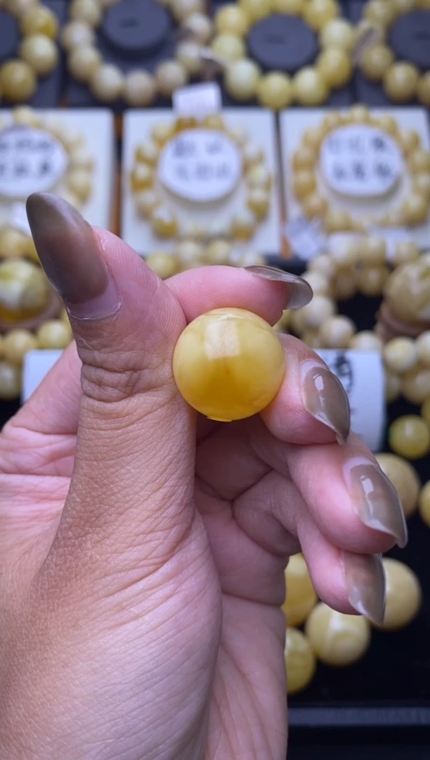 裸石琥珀未镶嵌 大小姐珠宝50