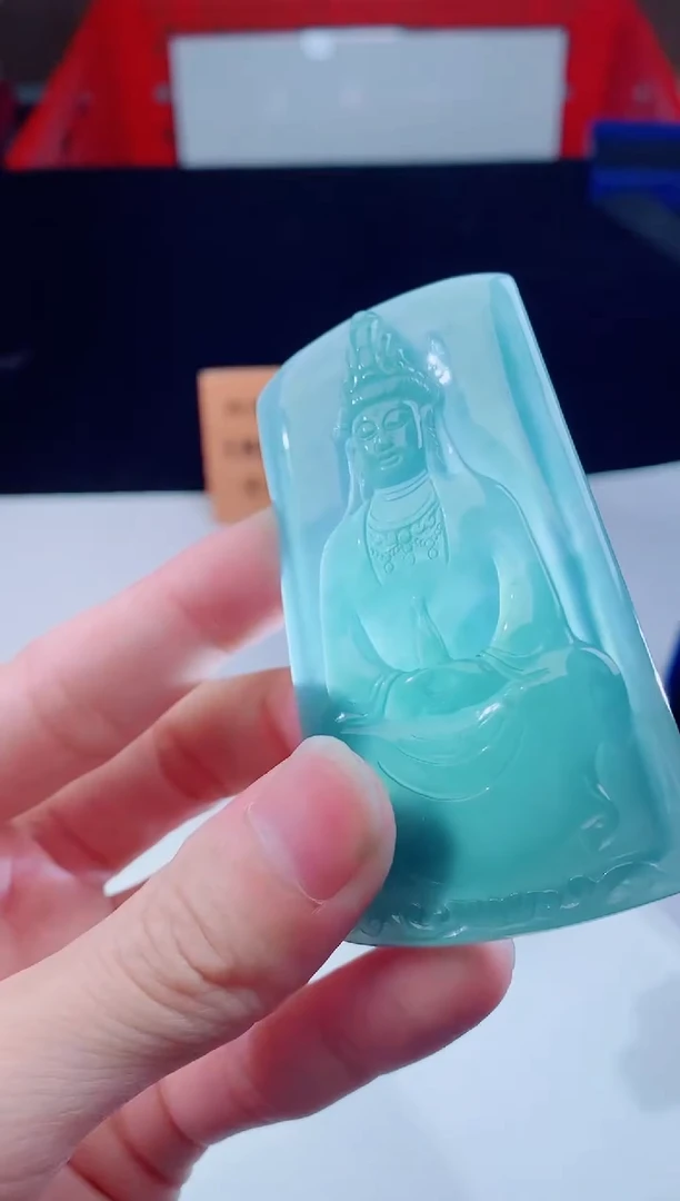颈饰未镶嵌翡翠    ·