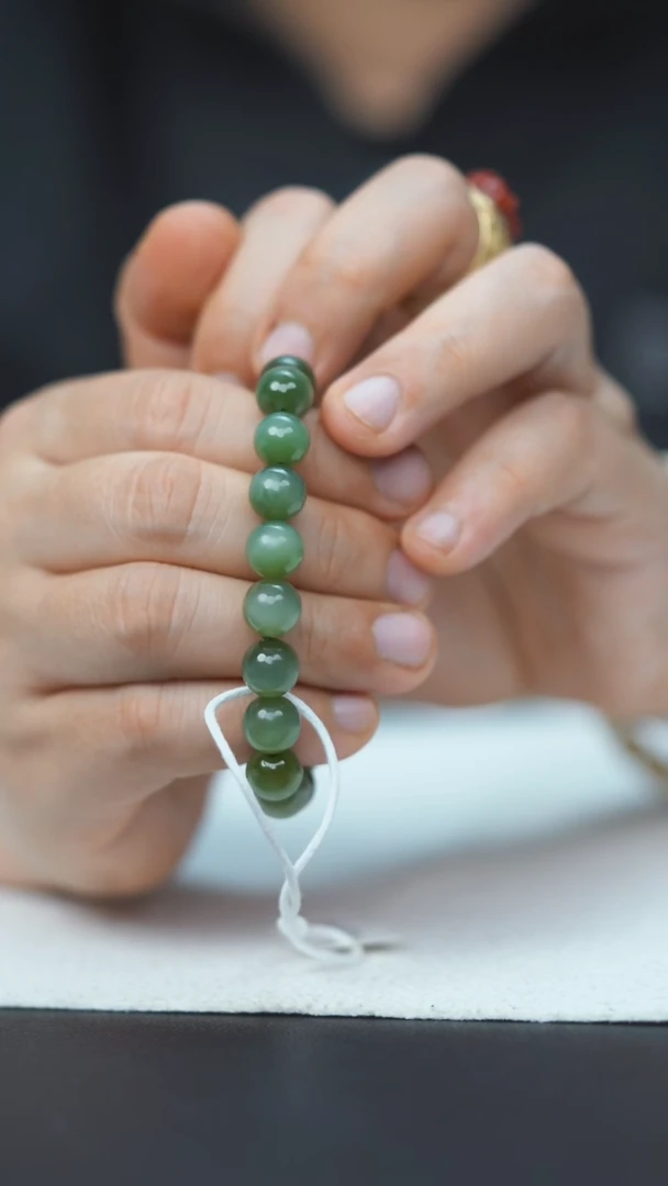 吊坠(赠链)未镶嵌和田玉HI