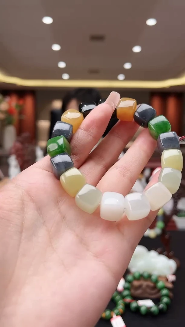 未镶嵌和田玉挂件db