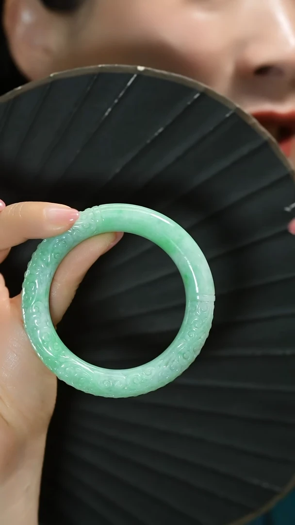 【闪购商品】翡翠手镯未镶嵌支持48小时鉴赏