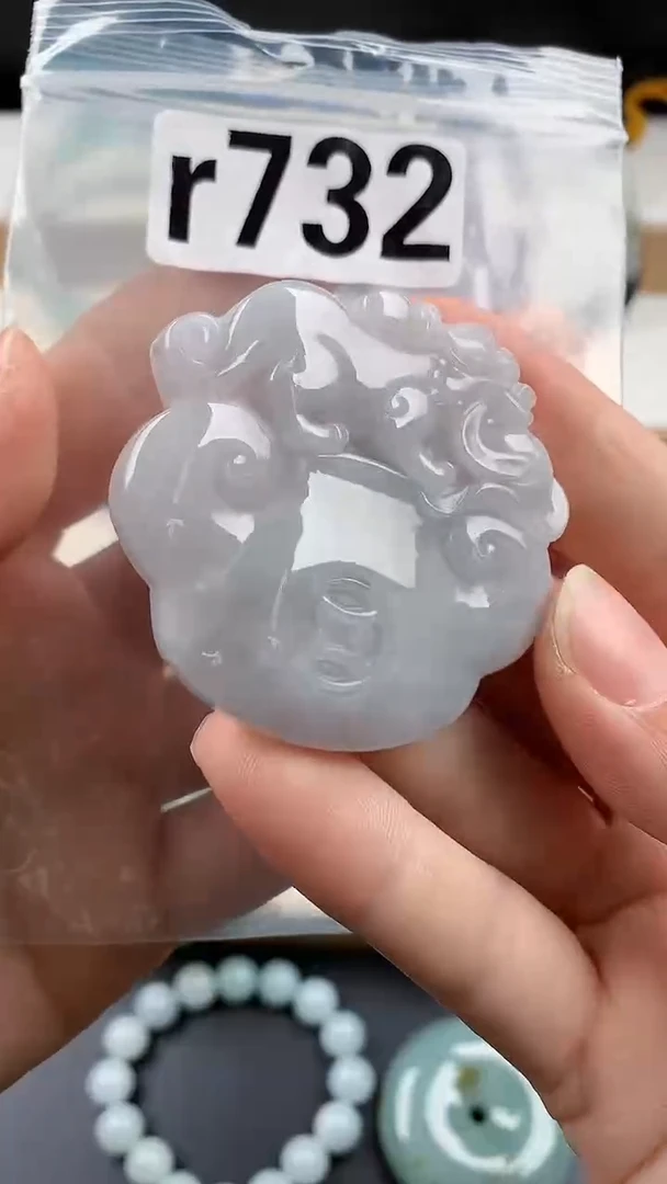 颈饰未镶嵌翡翠天然翡翠吊坠挂件