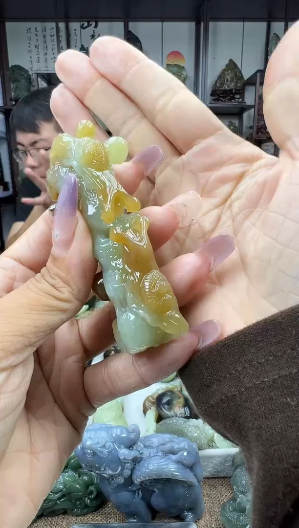 未镶嵌和田玉把件1