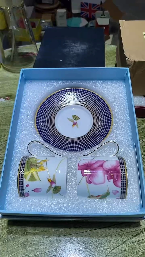 瓷片碗碟好物一件不留@@1