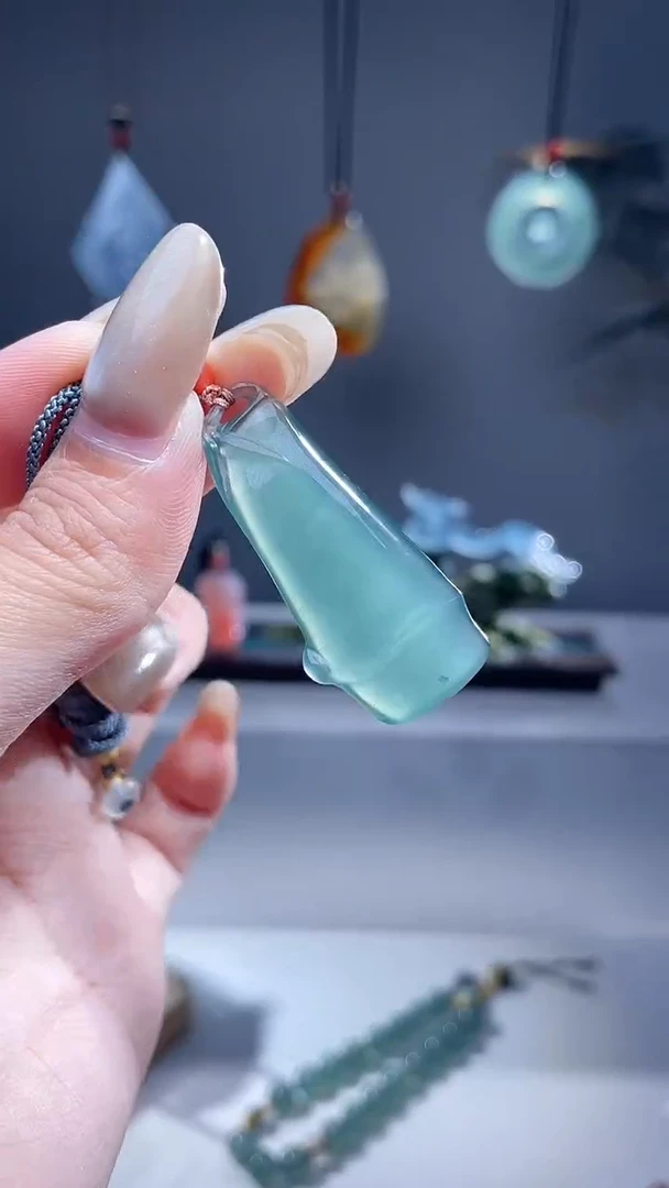 颈饰未镶嵌翡翠竹节