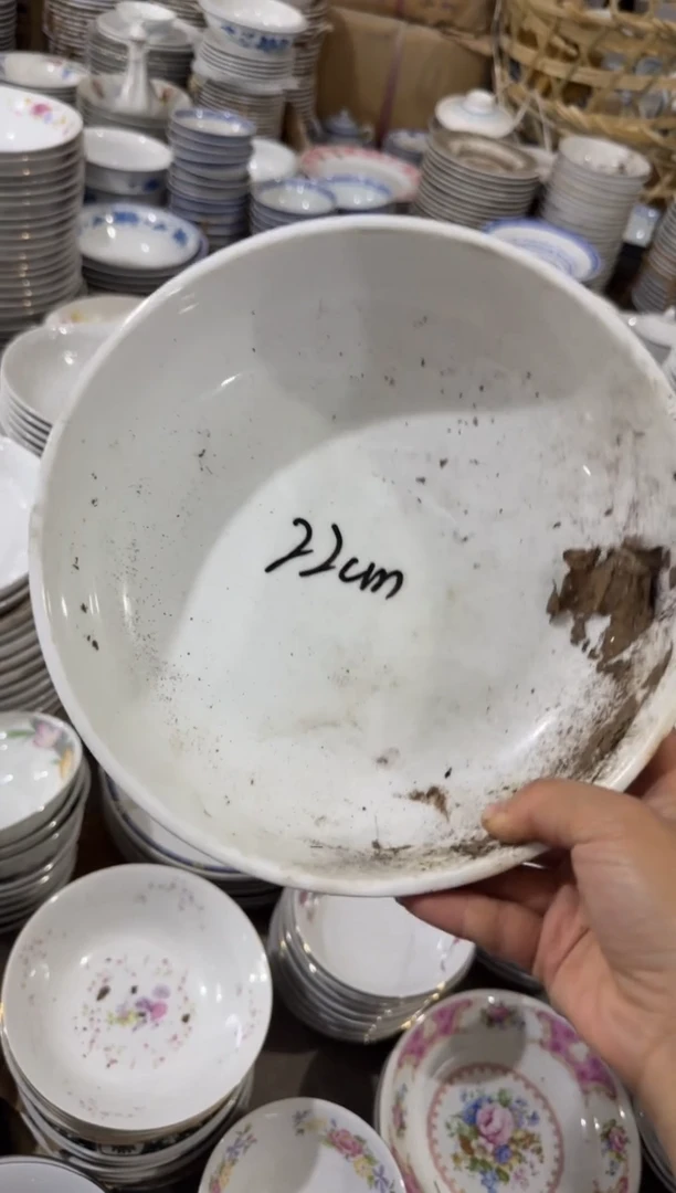 摆件纯白碗22厘米微瑕请慎拍