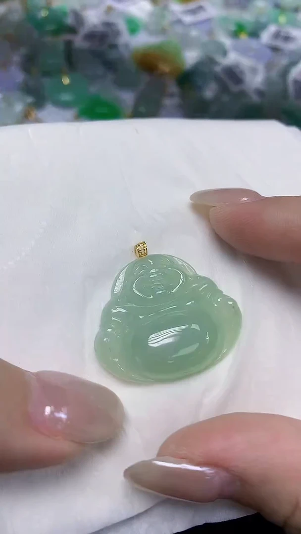 翡翠18K金镶嵌颈饰天然缅甸翡翠A货