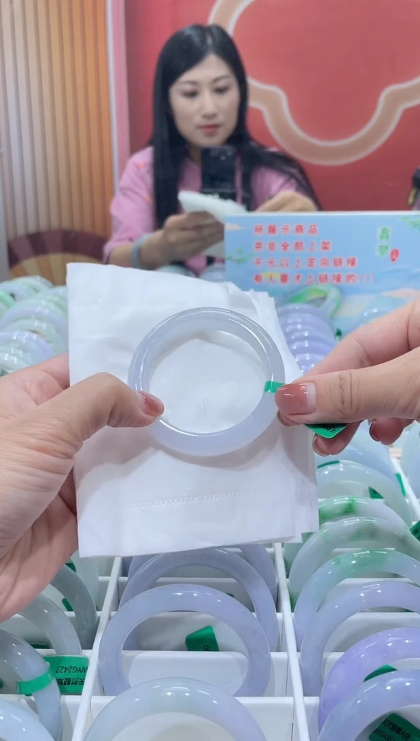 翡翠手镯未镶嵌000008632