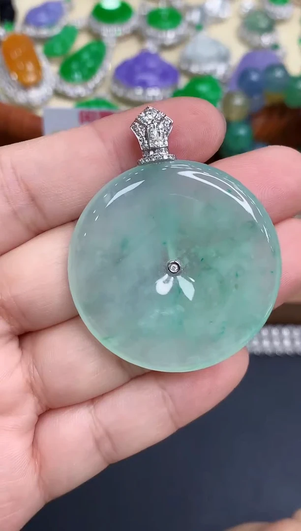 颈饰18K金镶嵌翡翠446-中国好珍宝