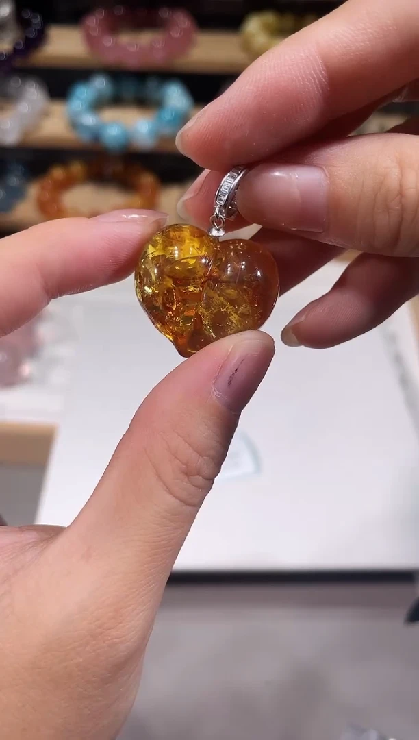 手链琥珀未镶嵌我****丫A832琥珀爱心吊坠