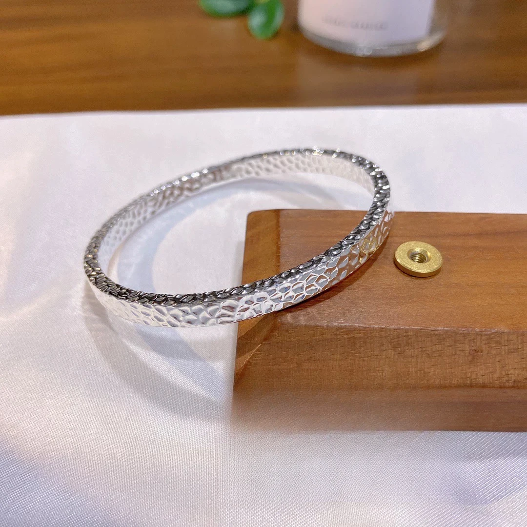 足银手镯 999.9纯银A89四方捶纹手镯简约个性百搭女饰新品