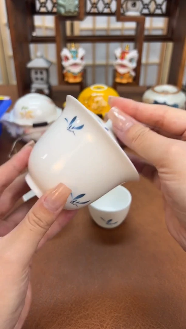 旅行茶具真好看！