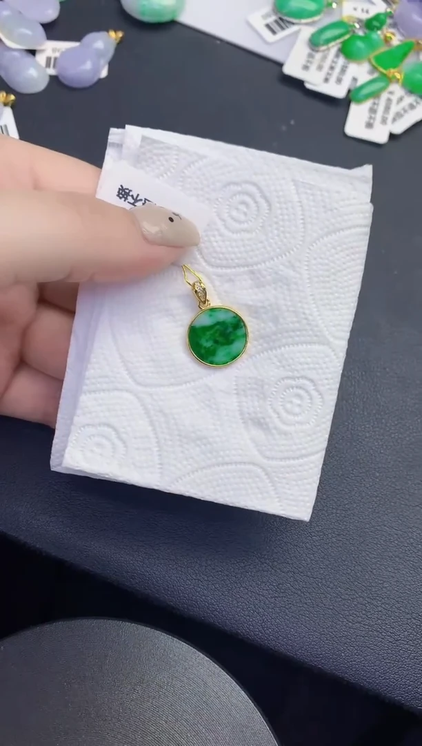 颈饰未镶嵌翡翠缅甸天然翡翠a货