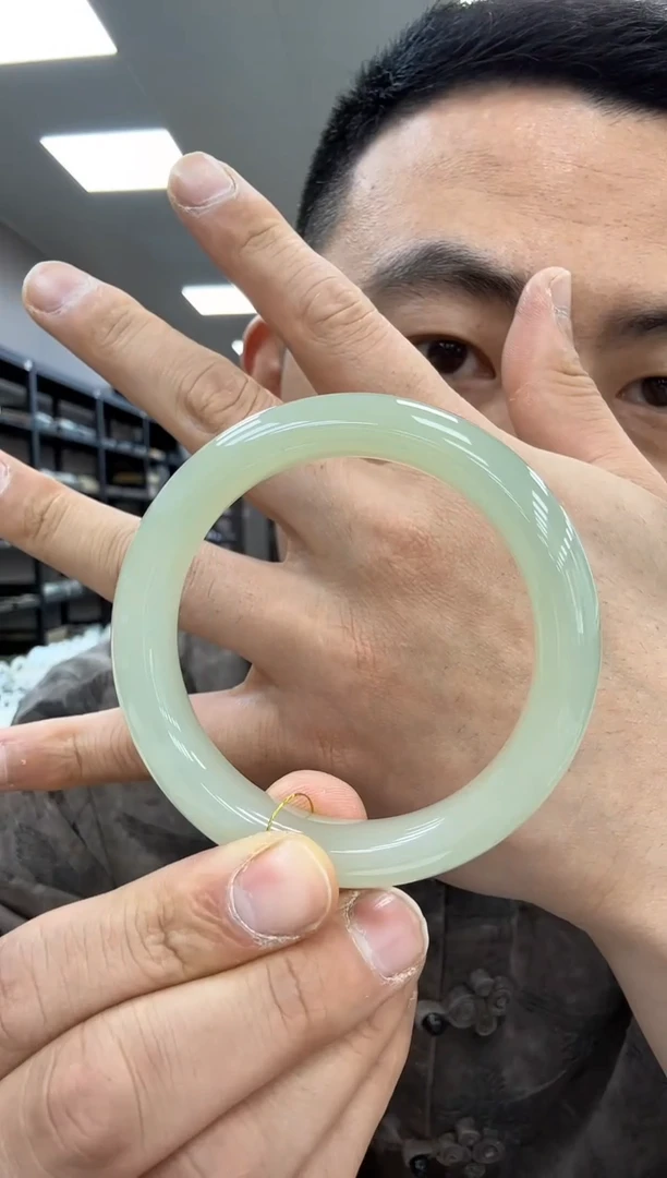 【闪购商品】和田玉手镯未镶嵌57-58  779