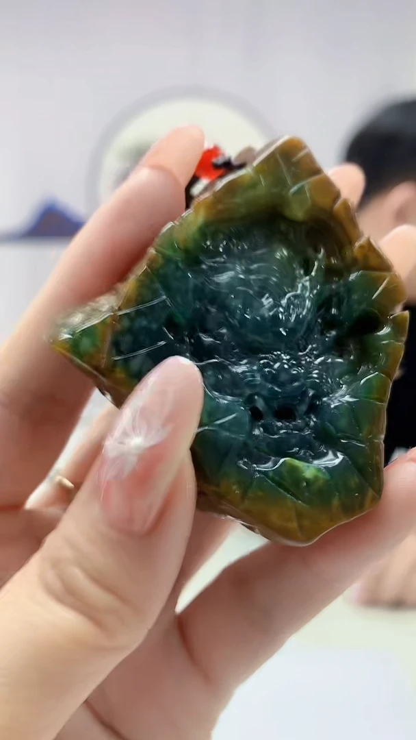 【闪购商品】定制翡翠未镶嵌4917DD-毛货挂件40