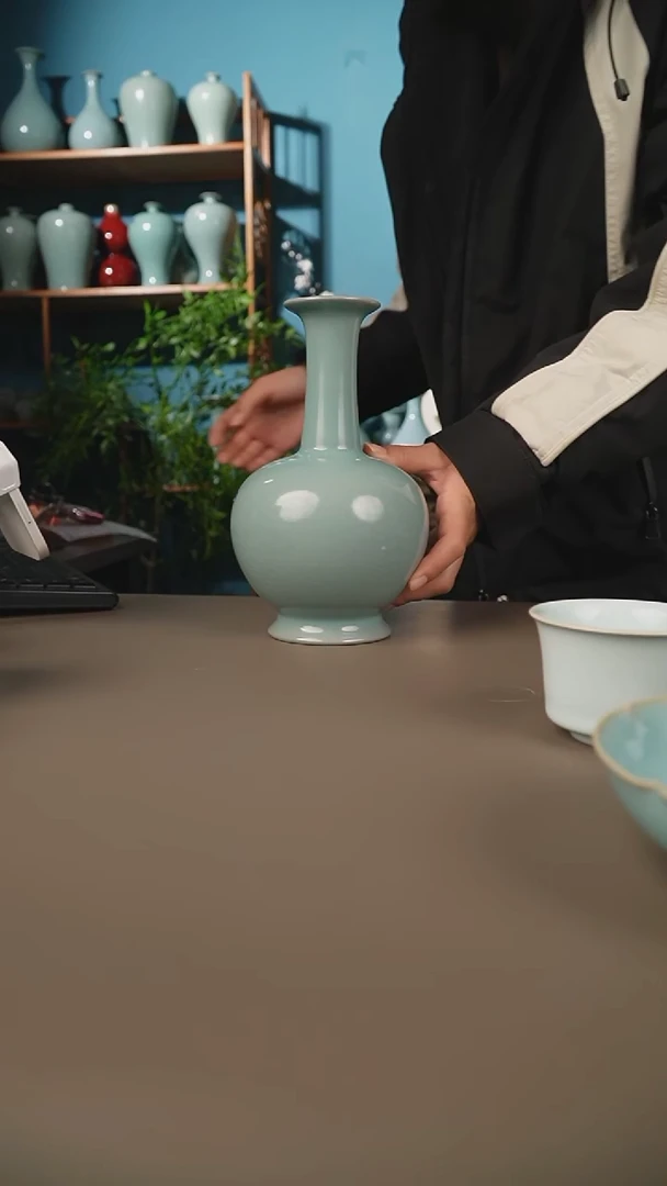 仿古鼓腹瓶一级