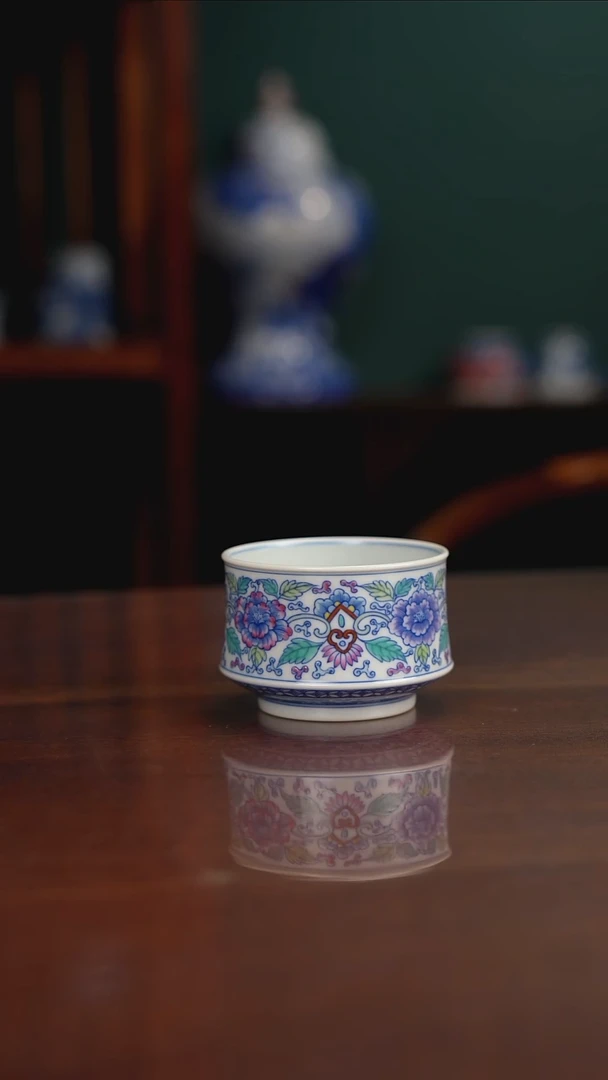 空山明月 新斗彩 牡丹